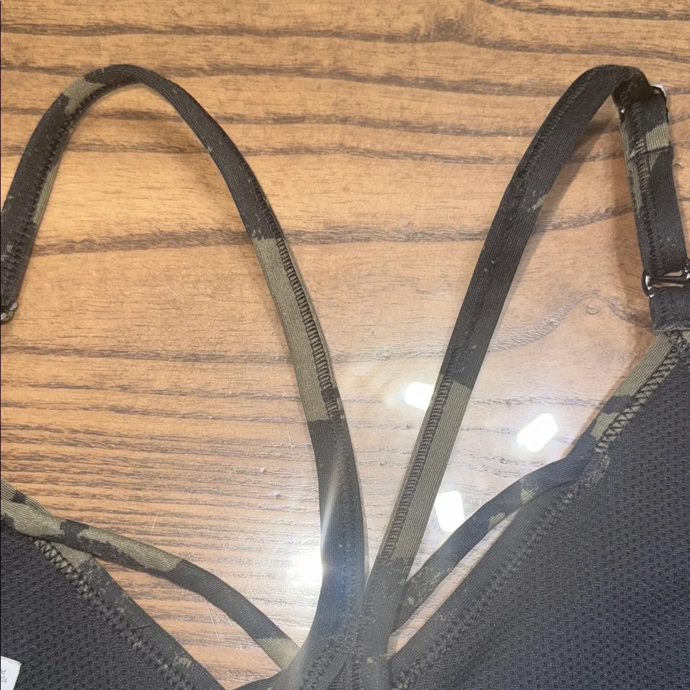 Nike Women's Black and Green Sports‎ Bra